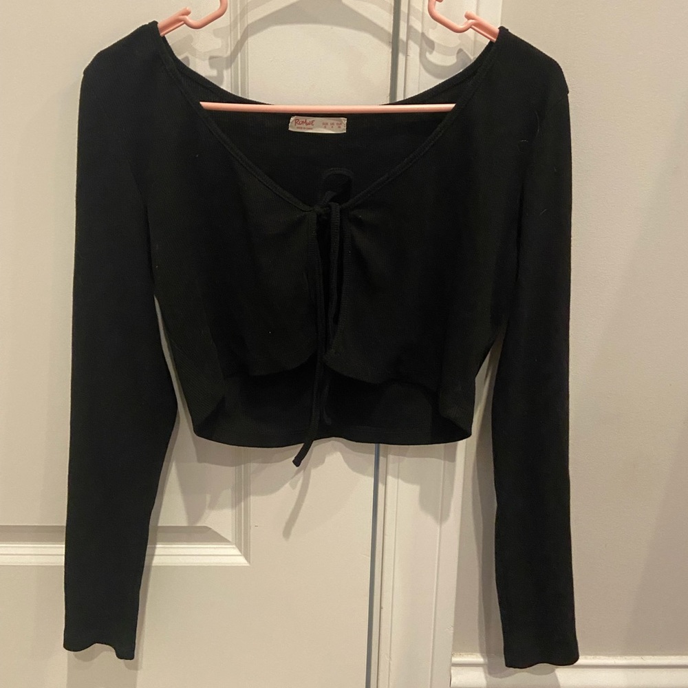 black crop top